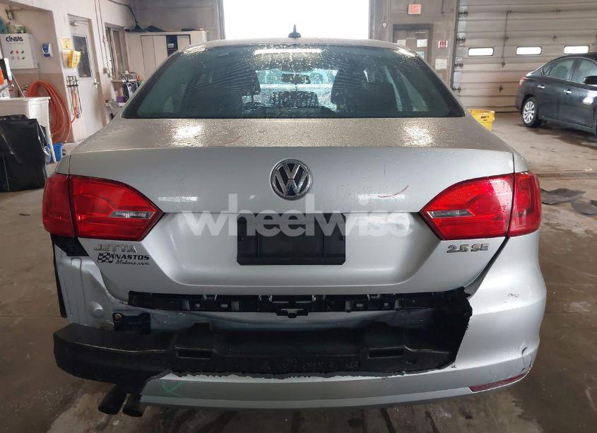 Photo 17 of 2012 Volkswagen Jetta 2.5L SE (VIN 3VWDP7AJ2CM007446)