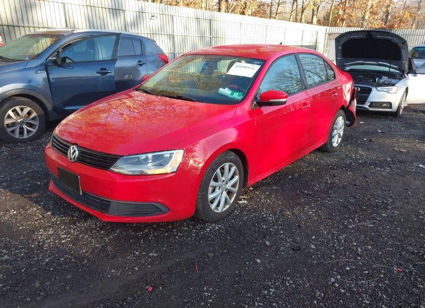 Photo 2 of 2012 Volkswagen Jetta 2.5L SE (VIN 3VWDP7AJ2CM014428)