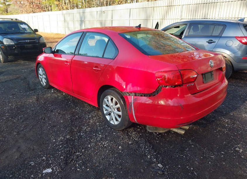 Photo 3 of 2012 Volkswagen Jetta 2.5L SE (VIN 3VWDP7AJ2CM014428)