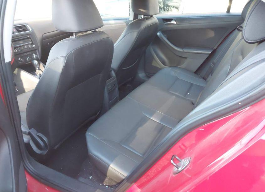 Photo 8 of 2012 Volkswagen Jetta 2.5L SE (VIN 3VWDP7AJ2CM014428)