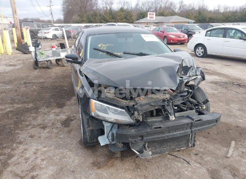 2012 Volkswagen Jetta 2.5L SE (VIN 3VWDP7AJ2CM127845) main photo