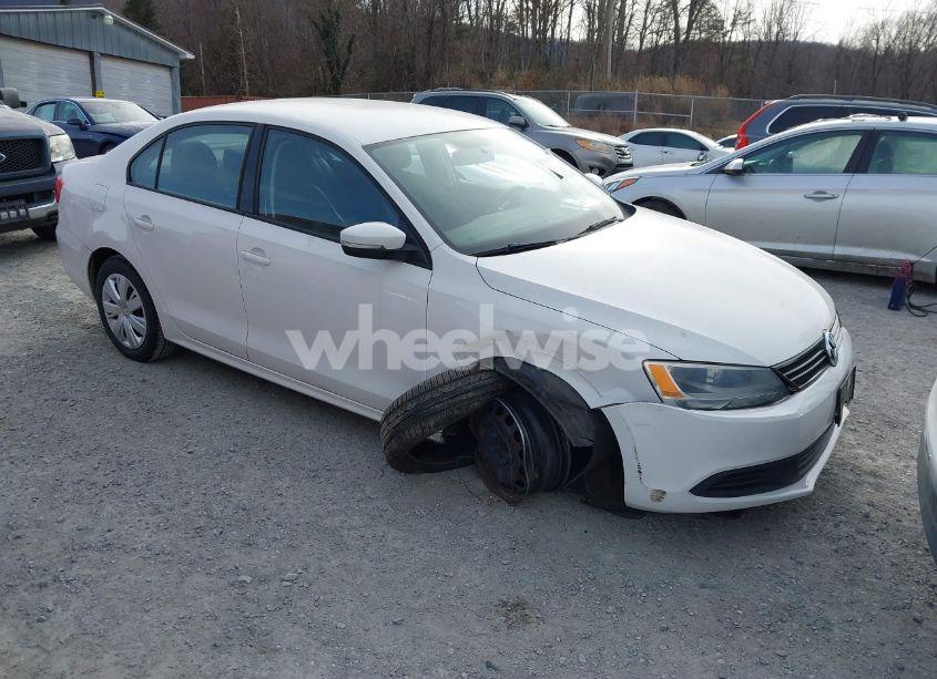 2012 Volkswagen Jetta 2.5L SE (VIN 3VWDP7AJ2CM319248) main photo