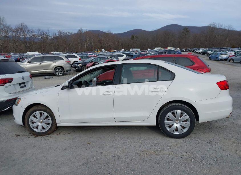 Photo 15 of 2012 Volkswagen Jetta 2.5L SE (VIN 3VWDP7AJ2CM319248)
