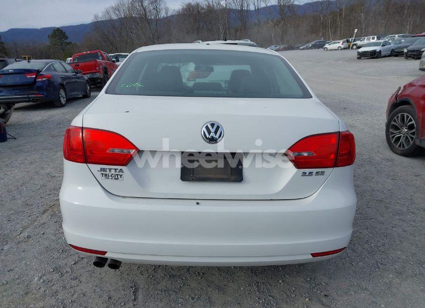 Photo 17 of 2012 Volkswagen Jetta 2.5L SE (VIN 3VWDP7AJ2CM319248)