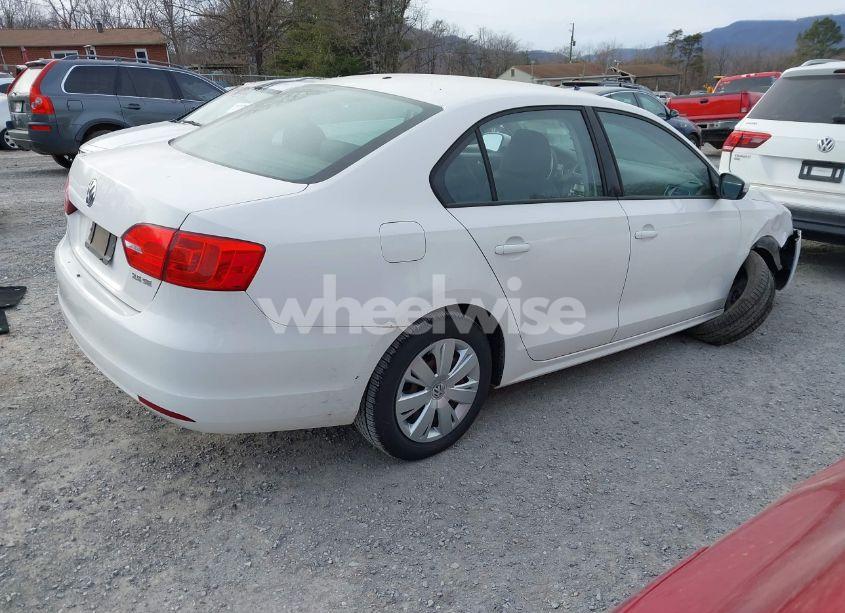 Photo 4 of 2012 Volkswagen Jetta 2.5L SE (VIN 3VWDP7AJ2CM319248)