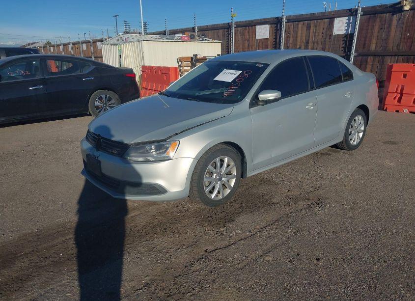 Photo 2 of 2012 Volkswagen Jetta 2.5L SE (VIN 3VWDP7AJ2CM321341)