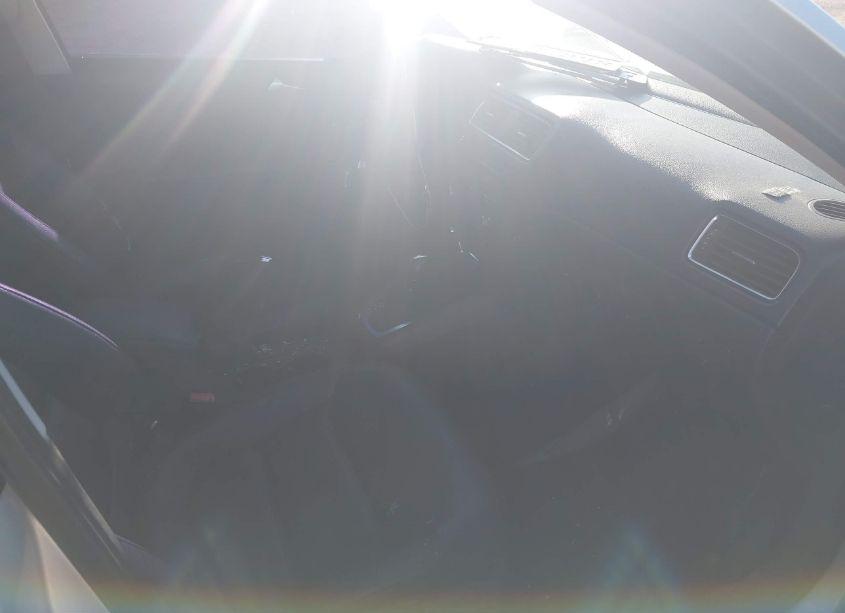 Photo 5 of 2012 Volkswagen Jetta 2.5L SE (VIN 3VWDP7AJ2CM321341)