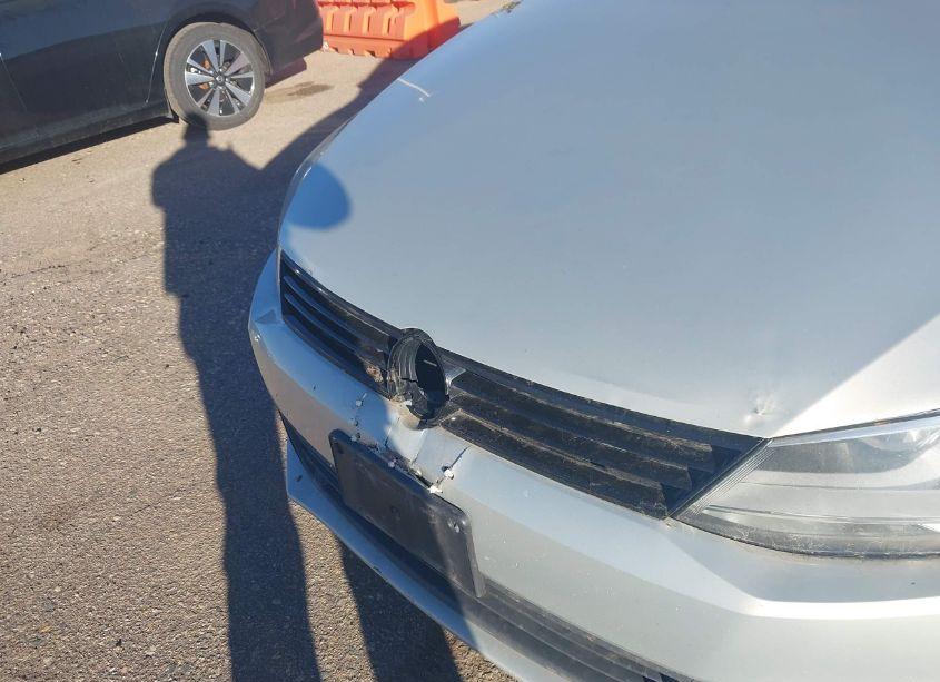 Photo 6 of 2012 Volkswagen Jetta 2.5L SE (VIN 3VWDP7AJ2CM321341)