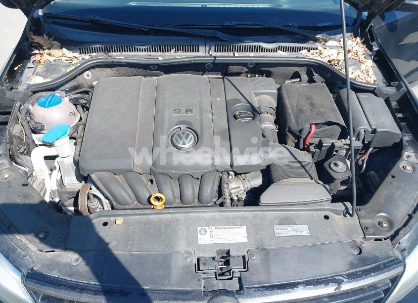 Photo 10 of 2012 Volkswagen Jetta 2.5L SE (VIN 3VWDP7AJ2CM360172)