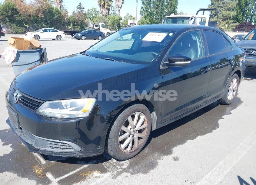 Photo 2 of 2012 Volkswagen Jetta 2.5L SE (VIN 3VWDP7AJ2CM360172)