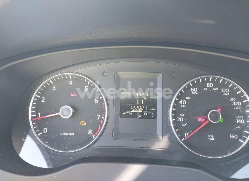 Photo 7 of 2012 Volkswagen Jetta 2.5L SE (VIN 3VWDP7AJ2CM360172)