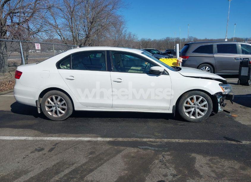 Photo 13 of 2012 Volkswagen Jetta 2.5L SE (VIN 3VWDP7AJ2CM374783)