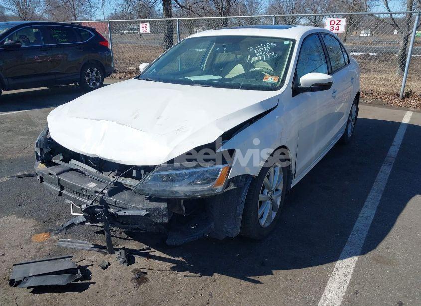 Photo 6 of 2012 Volkswagen Jetta 2.5L SE (VIN 3VWDP7AJ2CM374783)