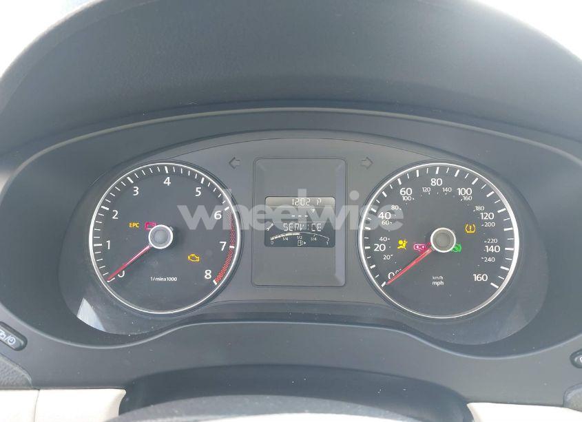 Photo 7 of 2012 Volkswagen Jetta 2.5L SE (VIN 3VWDP7AJ2CM374783)