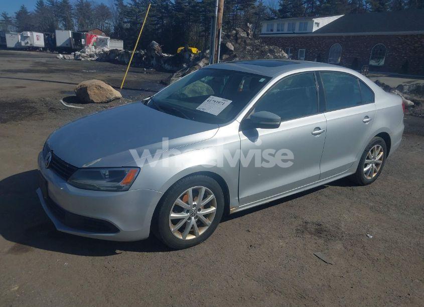 Photo 2 of 2012 Volkswagen Jetta 2.5L SE (VIN 3VWDP7AJ2CM414893)