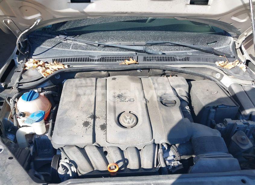 Photo 10 of 2012 Volkswagen Jetta 2.5L SE (VIN 3VWDP7AJ2CM454052)