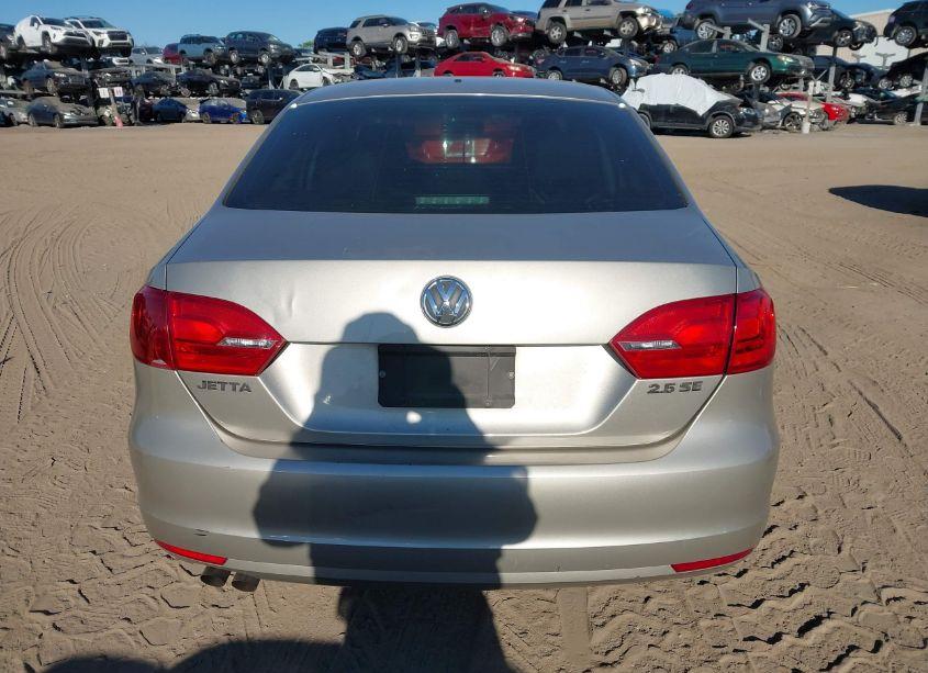 Photo 16 of 2013 Volkswagen Jetta 2.5L SE (VIN 3VWDP7AJ2DM246447)