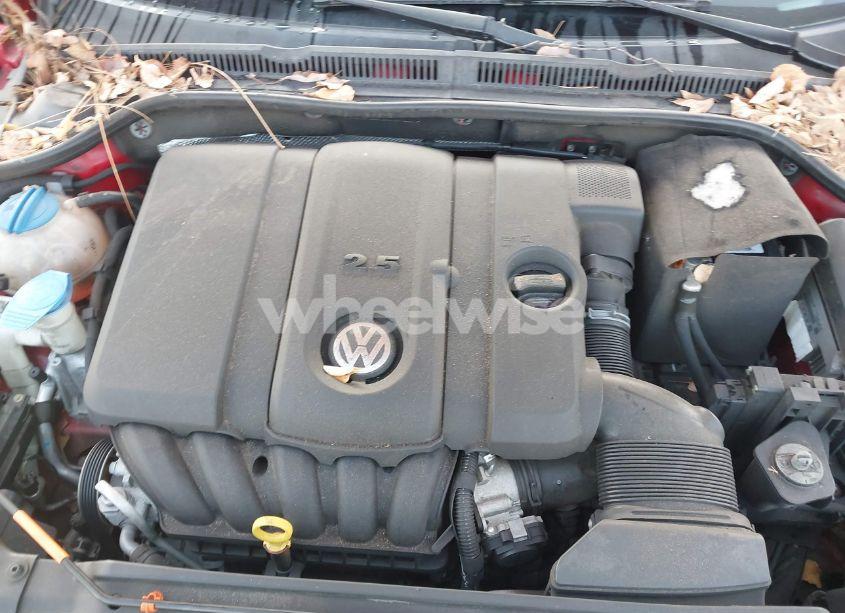Photo 10 of 2013 Volkswagen Jetta 2.5L SE (VIN 3VWDP7AJ2DM308395)