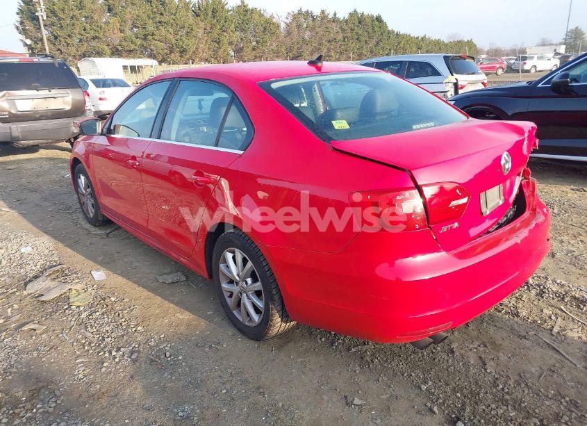 Photo 3 of 2013 Volkswagen Jetta 2.5L SE (VIN 3VWDP7AJ2DM308395)