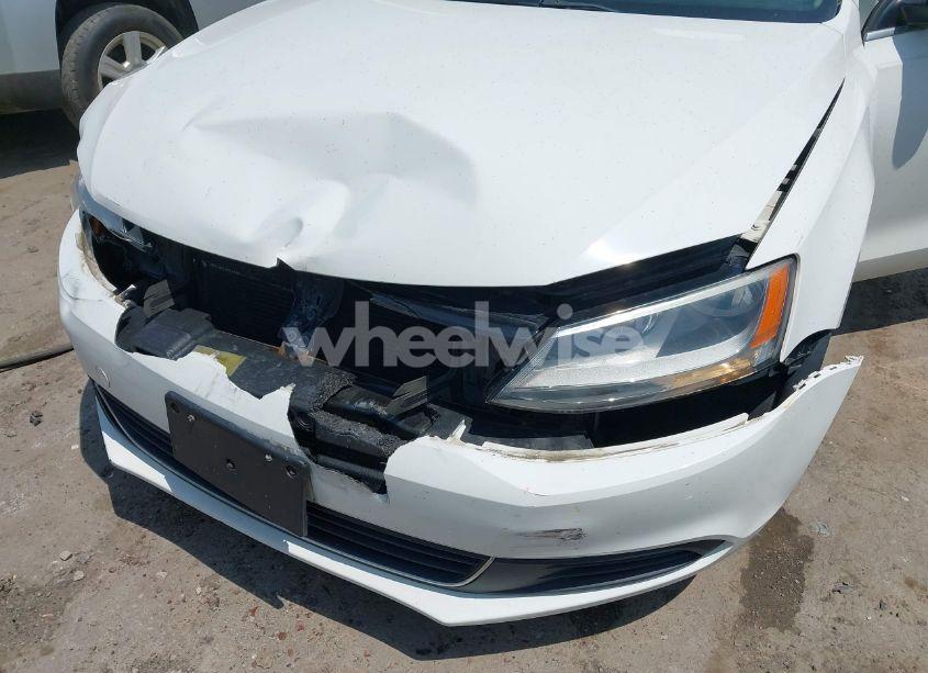 Photo 18 of 2013 Volkswagen Jetta 2.5L SE (VIN 3VWDP7AJ2DM368385)