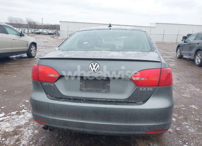 Photo 17 of 2013 Volkswagen Jetta 2.5L SE (VIN 3VWDP7AJ2DM384277)