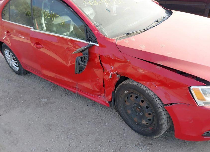 Photo 6 of 2013 Volkswagen Jetta 2.5L SE (VIN 3VWDP7AJ2DM395974)