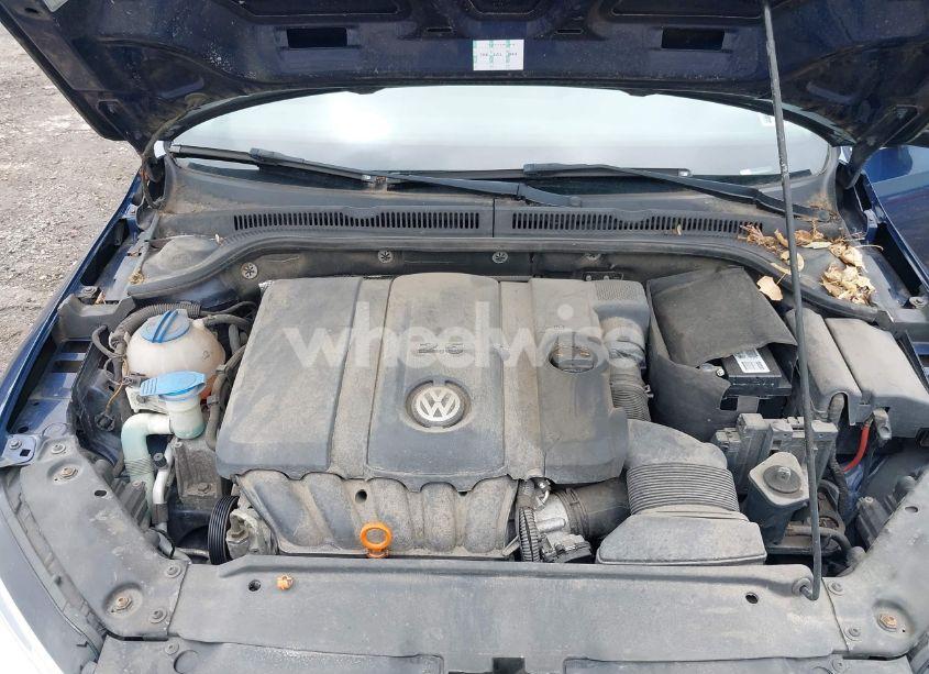 Photo 10 of 2013 Volkswagen Jetta 2.5L SE (VIN 3VWDP7AJ2DM409212)