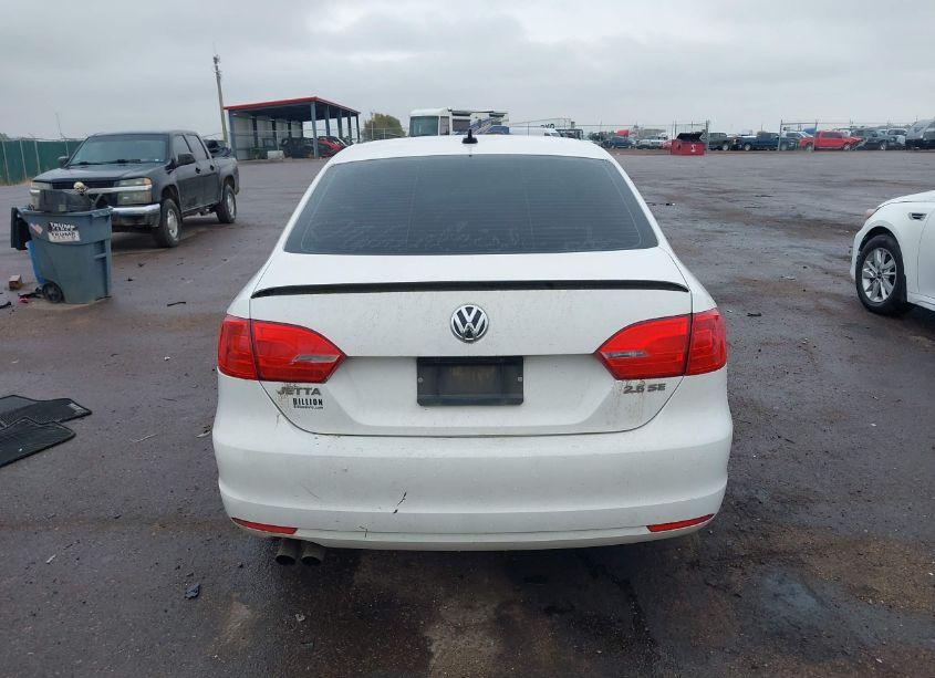 Photo 16 of 2013 Volkswagen Jetta 2.5L SE (VIN 3VWDP7AJ2DM421182)