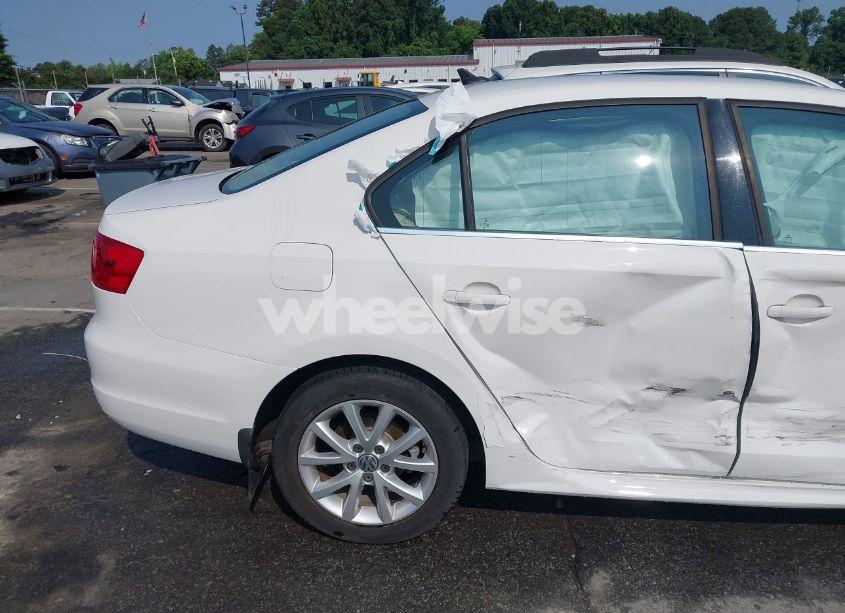 Photo 17 of 2013 Volkswagen Jetta 2.5L SE (VIN 3VWDP7AJ2DM421232)