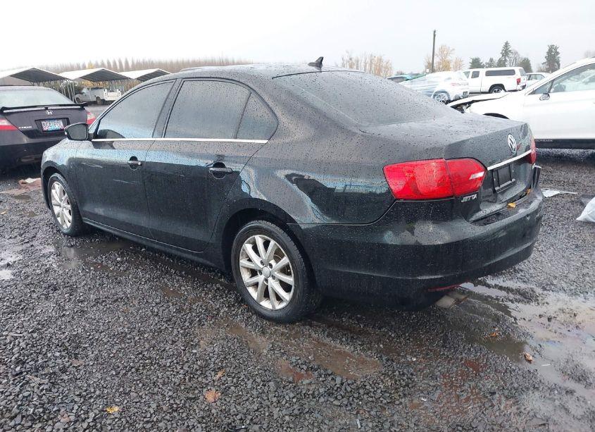 Photo 3 of 2013 Volkswagen Jetta 2.5L SE (VIN 3VWDP7AJ2DM426088)