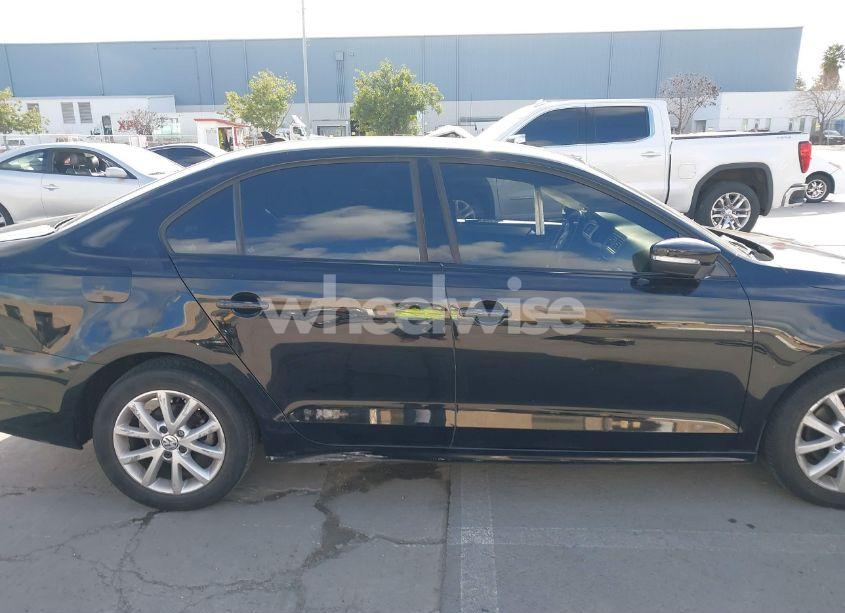Photo 13 of 2013 Volkswagen Jetta 2.5L SE (VIN 3VWDP7AJ2DM440931)