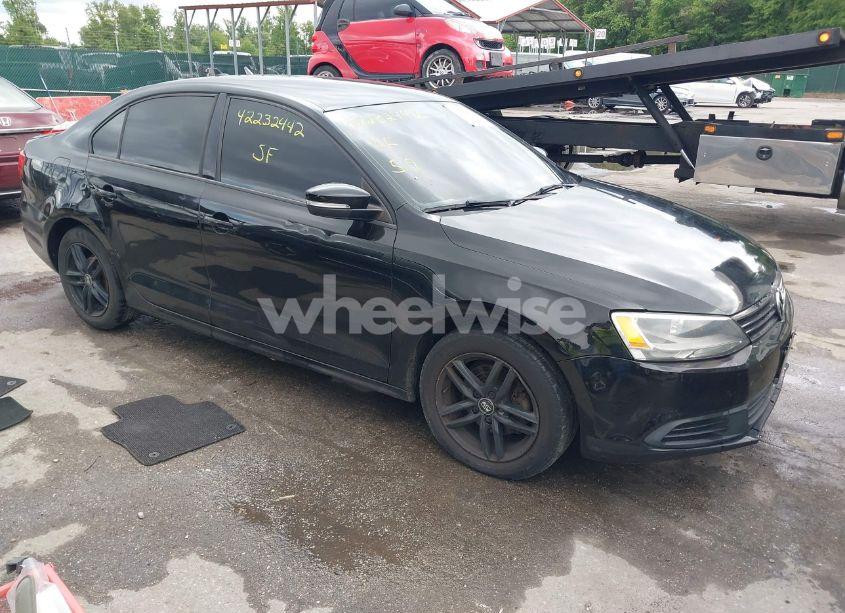 2012 Volkswagen Jetta 2.5L SE (VIN 3VWDP7AJ3CM064867) main photo