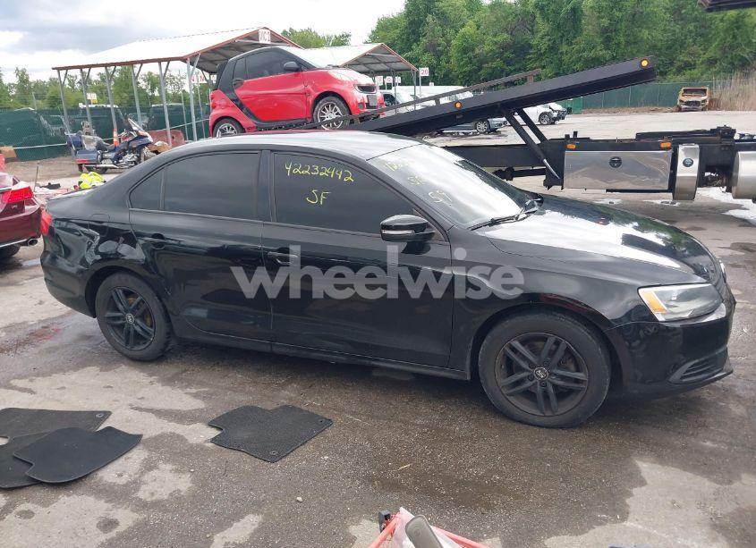 Photo 13 of 2012 Volkswagen Jetta 2.5L SE (VIN 3VWDP7AJ3CM064867)