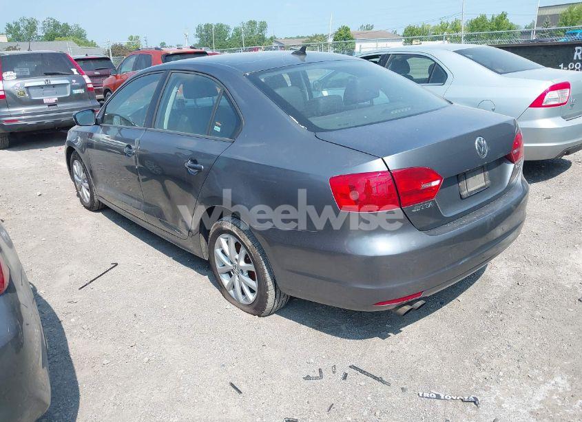 Photo 3 of 2012 Volkswagen Jetta 2.5L SE (VIN 3VWDP7AJ3CM309148)