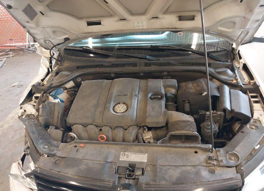 Photo 10 of 2012 Volkswagen Jetta 2.5L SE (VIN 3VWDP7AJ3CM316231)
