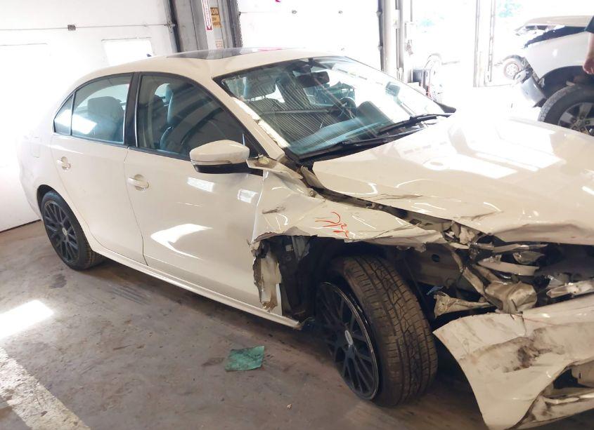 Photo 14 of 2012 Volkswagen Jetta 2.5L SE (VIN 3VWDP7AJ3CM316231)