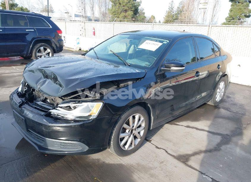 Photo 2 of 2012 Volkswagen Jetta 2.5L SE (VIN 3VWDP7AJ3CM322336)