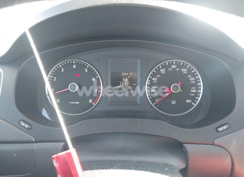 Photo 7 of 2012 Volkswagen Jetta 2.5L SE (VIN 3VWDP7AJ3CM340190)