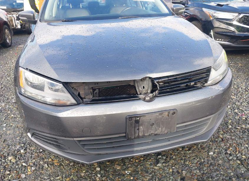 Photo 6 of 2012 Volkswagen Jetta 2.5L SE (VIN 3VWDP7AJ3CM403093)