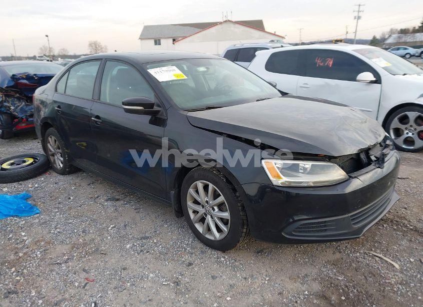 2012 Volkswagen Jetta 2.5L SE (VIN 3VWDP7AJ3CM415244) main photo