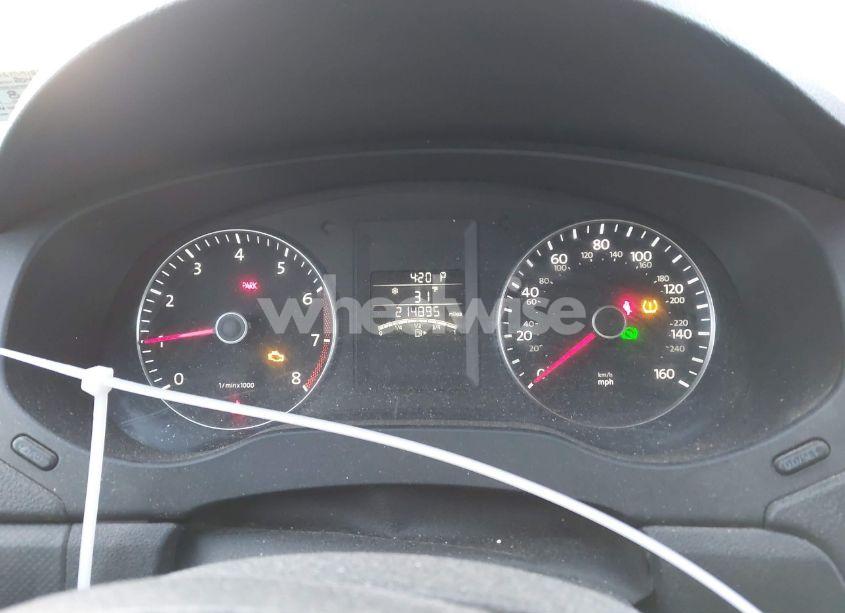 Photo 7 of 2012 Volkswagen Jetta 2.5L SE (VIN 3VWDP7AJ3CM415244)