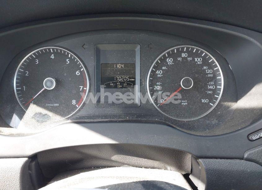 Photo 7 of 2013 Volkswagen Jetta 2.5L SE (VIN 3VWDP7AJ3DM219936)