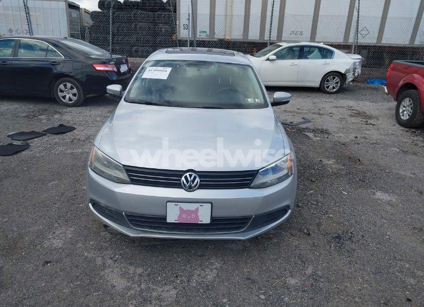 Photo 13 of 2013 Volkswagen Jetta 2.5L SE (VIN 3VWDP7AJ3DM252788)