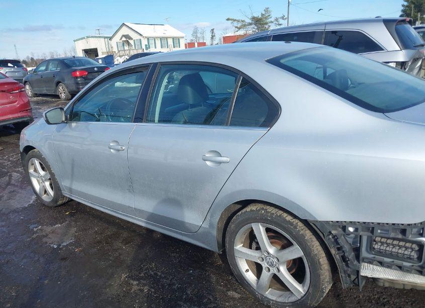 Photo 15 of 2013 Volkswagen Jetta 2.5L SE (VIN 3VWDP7AJ3DM257067)