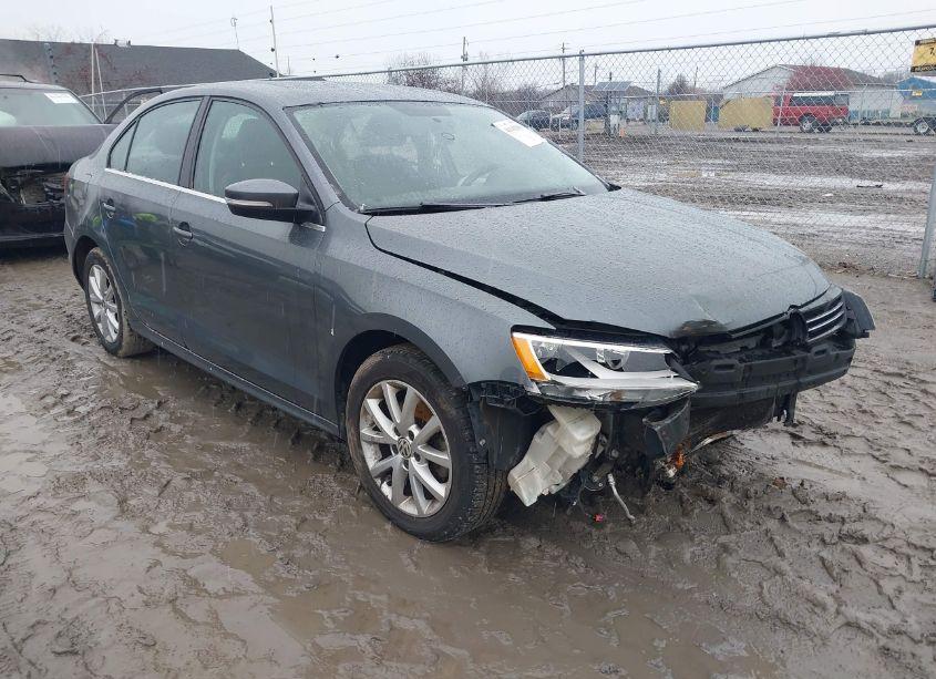 2013 Volkswagen Jetta 2.5L SE (VIN 3VWDP7AJ3DM288996) main photo