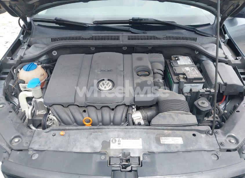 Photo 10 of 2013 Volkswagen Jetta 2.5L SE (VIN 3VWDP7AJ3DM363891)