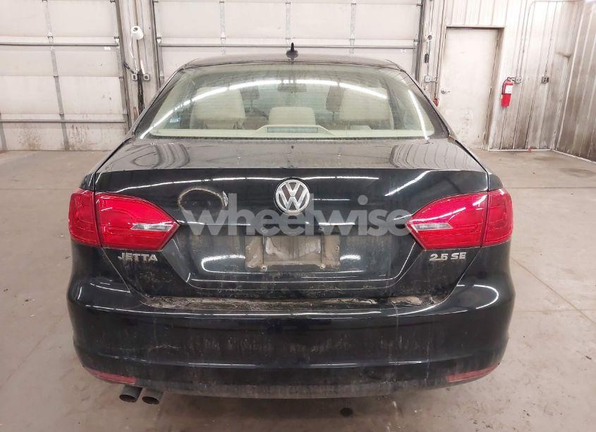 Photo 17 of 2013 Volkswagen Jetta 2.5L SE (VIN 3VWDP7AJ3DM388564)