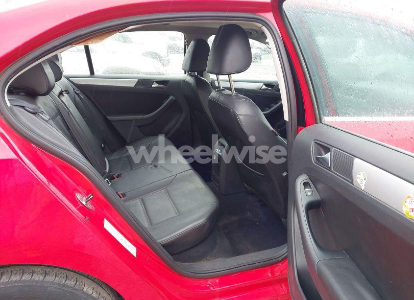 Photo 8 of 2013 Volkswagen Jetta 2.5L SE (VIN 3VWDP7AJ3DM408599)