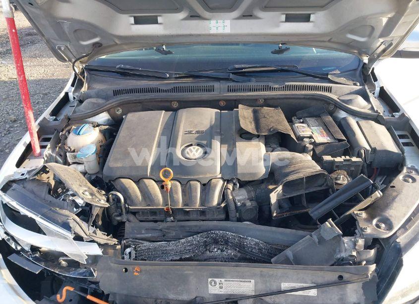 Photo 10 of 2013 Volkswagen Jetta 2.5L SE (VIN 3VWDP7AJ3DM413074)