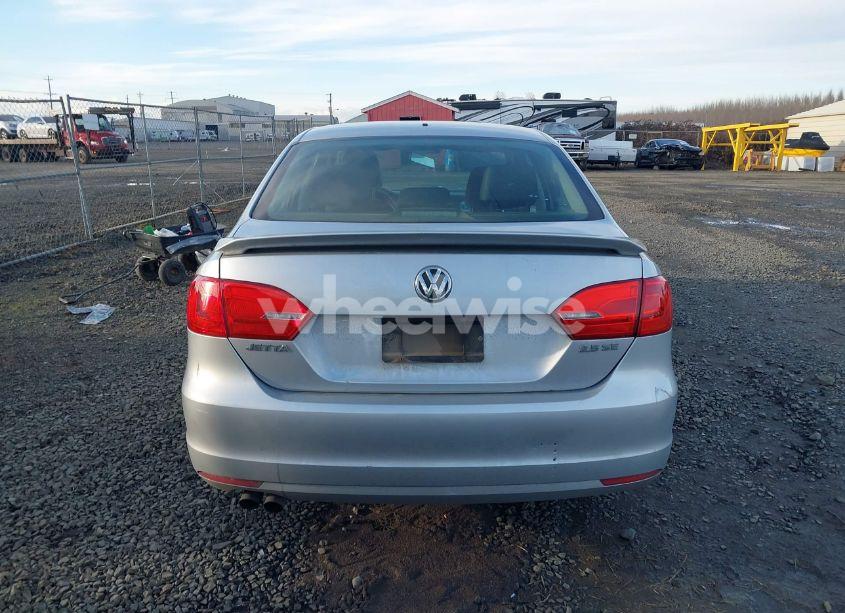 Photo 16 of 2013 Volkswagen Jetta 2.5L SE (VIN 3VWDP7AJ3DM413074)